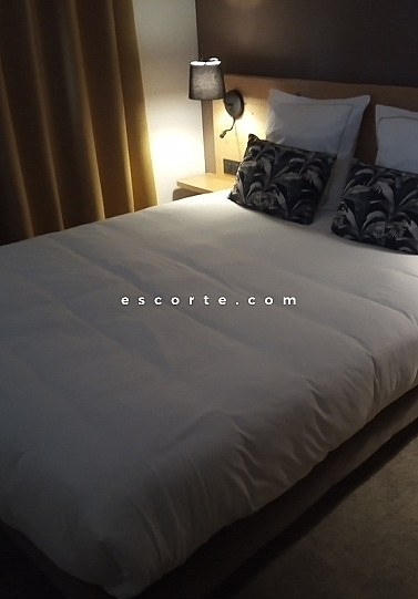 Bayb - Males escort Bordeaux