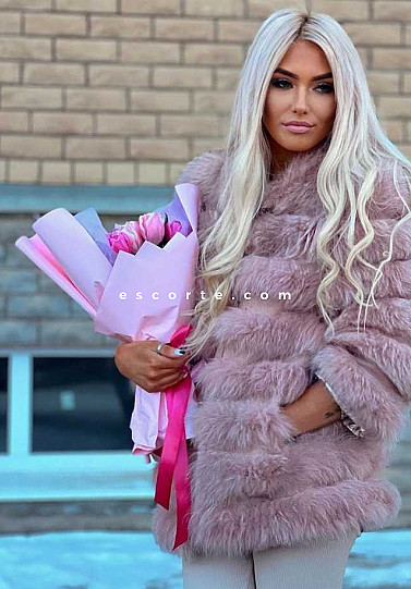 Irma - Girl escort Paris