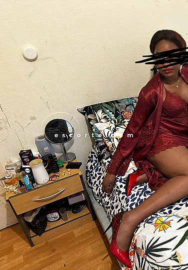 Nathalie - Girl escort Nantes