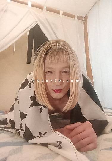 Une Travestie-Une Bretonne - Males escort Chambéry