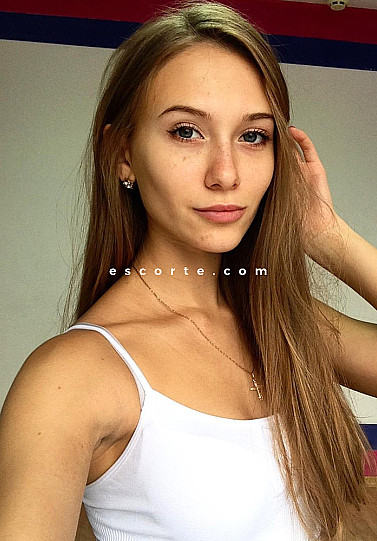 DARLA - Girl escort Paris