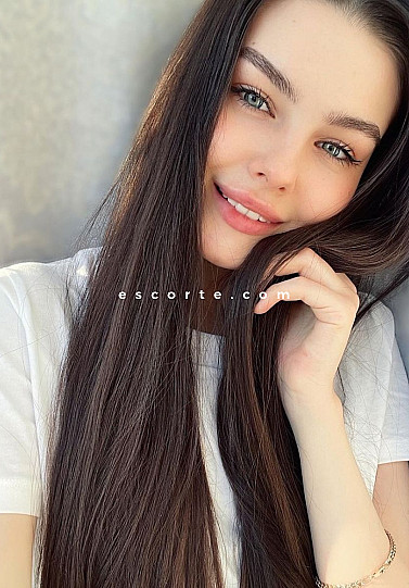 TALIYAH - Girl escort Paris
