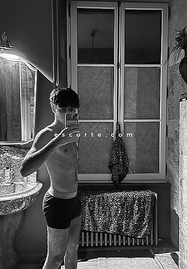 Etudiant sur Paris - Hommes escort Paris