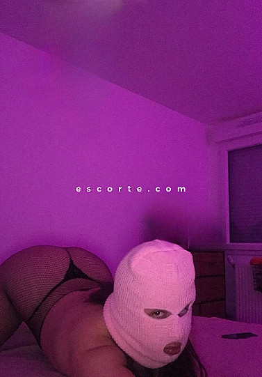 Miss57 - Girl escort Metz