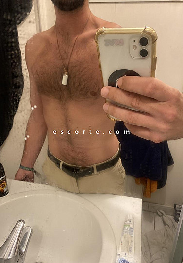 Renan - Hommes escort Nantes