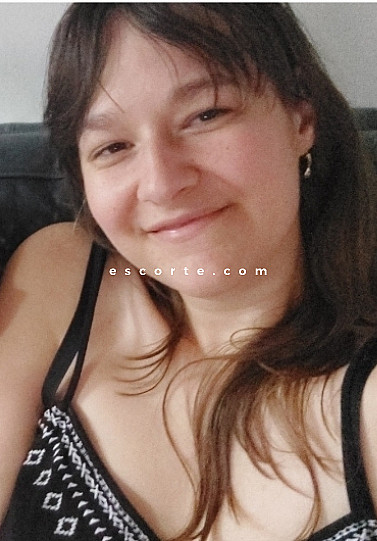 Emy - Girl escort Orléans