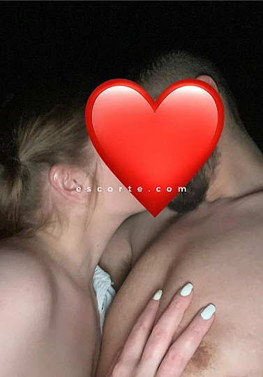 Couple59 - Girl escort Lille