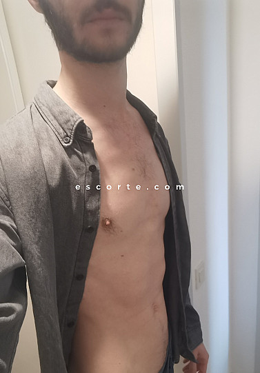 ClemntBoy - Males escort Bordeaux