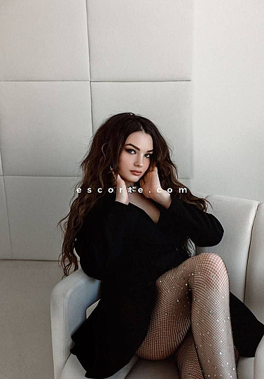 Yaroslava - Girl escort Paris