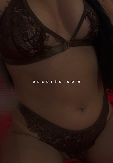 Mimihot - Girl escort Menton