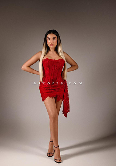 Anita - Girl escort Paris