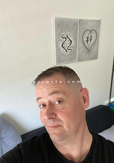 Olive - Hommes escort Lorient