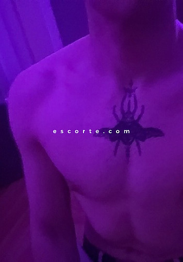 Blondiboy - Hommes escort Nantes