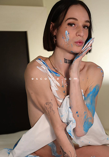 Alma97a - Girl escort Annemasse