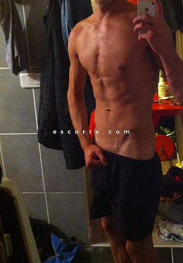 Yoann - Males escort Salon-de-Provence