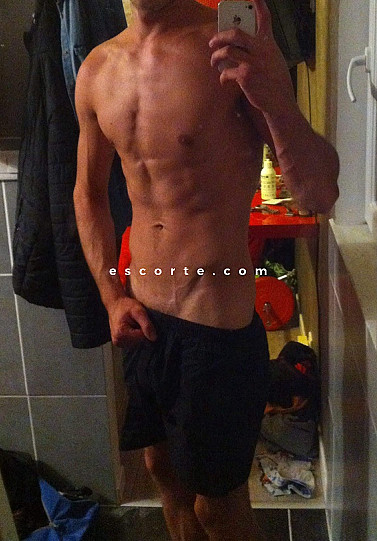 Yoann - Males escort Salon-de-Provence
