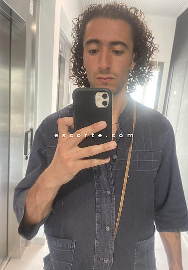 Isaac - Hommes escort Lille