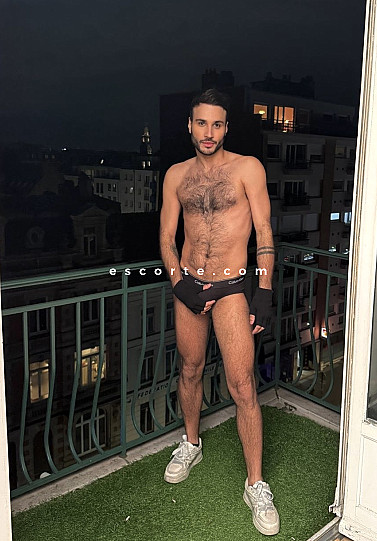 Gustavo - Hommes escort Lille
