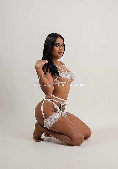 Kandy - Girl escort Paris