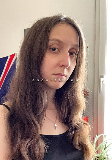 Marie - Girl escort Reims