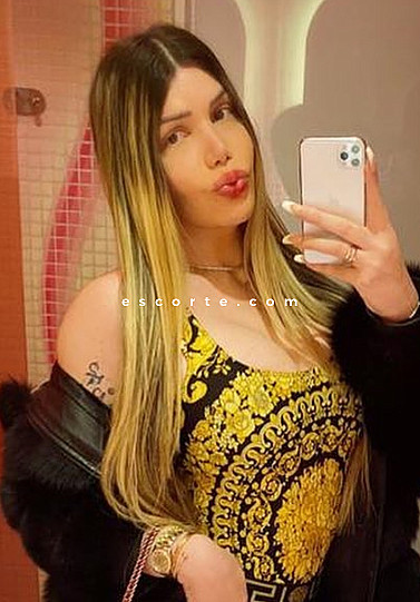 Tatiana - Girl escort Saint Tropez