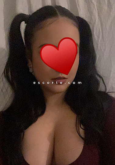 Liza - Girl escort Paris