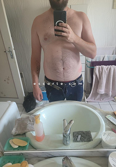 Zibou - Males escort Orléans