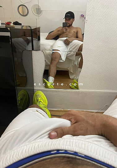 TOPXXLDOMI - Males escort Paris