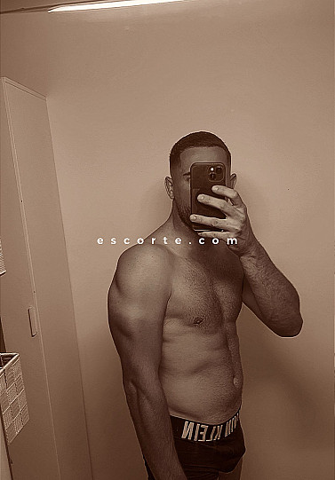 Sportifdu06 - Hommes escort Nice