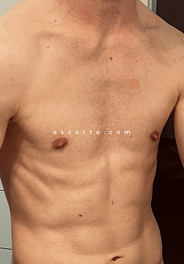 Tibo - Males escort Metz