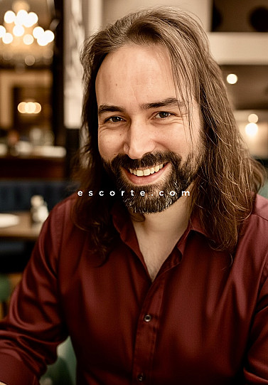 ROMAINTIME - Hommes escort Caen