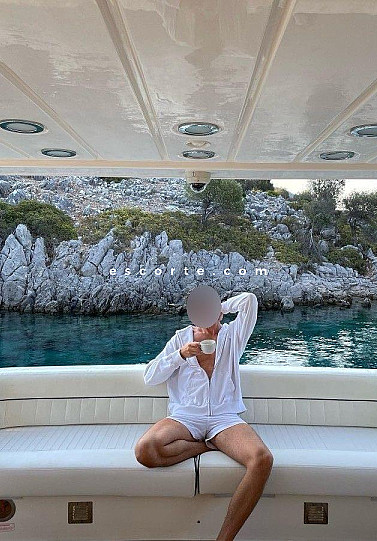 Leandro - Males escort Lyon