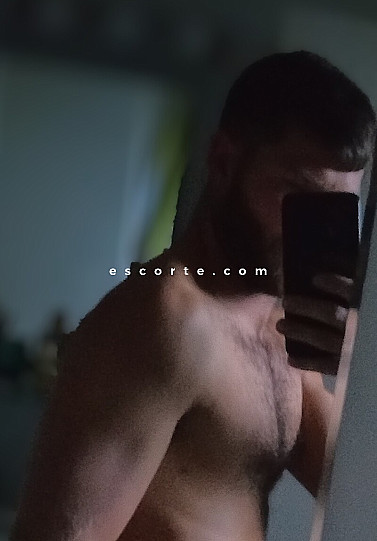 Carpediem63 - Hommes escort Clermont-Ferrand