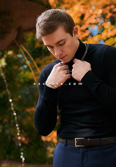 Silas - Males escort Strasbourg