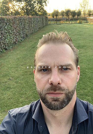 Tommyboy - Girl escort Lille