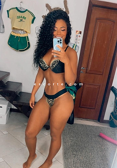 Aninha - Girl escort Le Havre