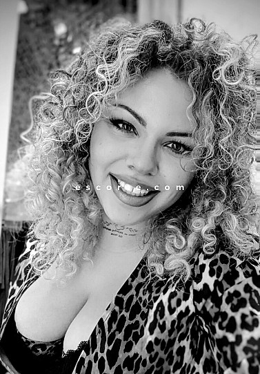 Roxy31 - Girl escort Toulouse