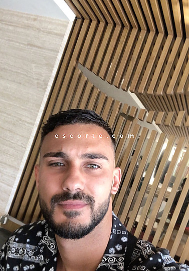 Angelo - Hommes escort Montpellier