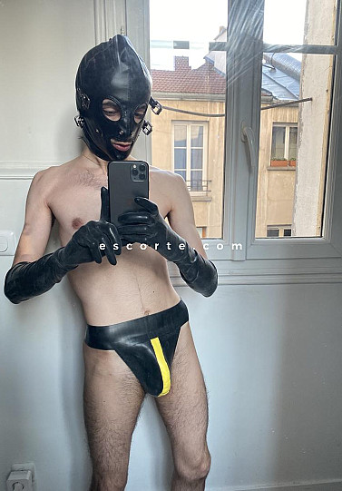 FrenchBaby - Males escort Paris