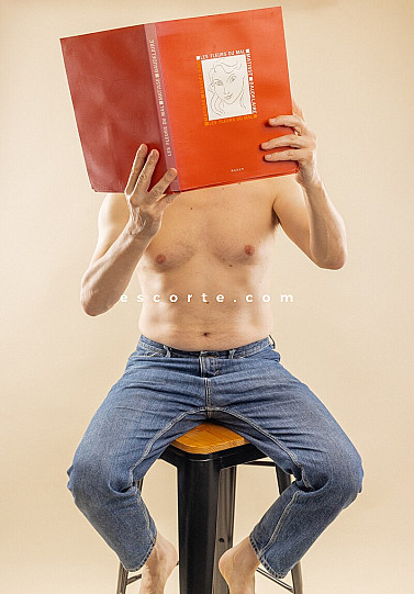 Cunni et baisers a gogo - Hommes escort Paris