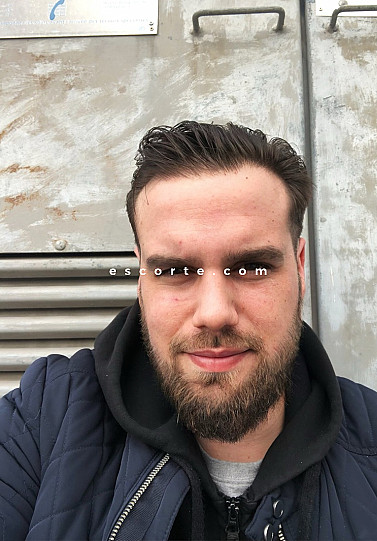 Kaze - Males escort Toulouse