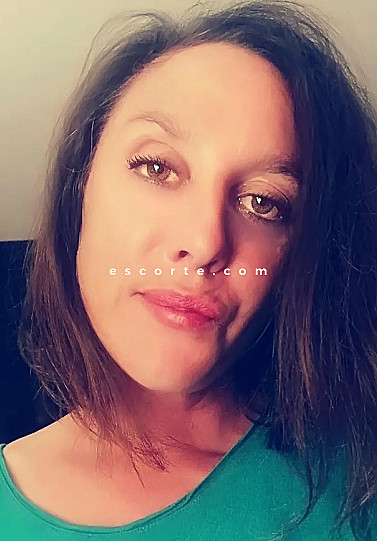 MaryMary - Girl escort Reims