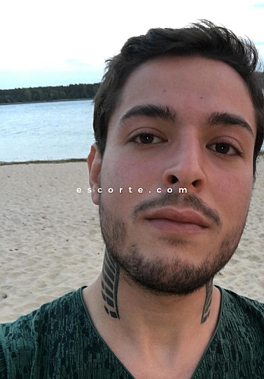 Acacius - Males escort Brest