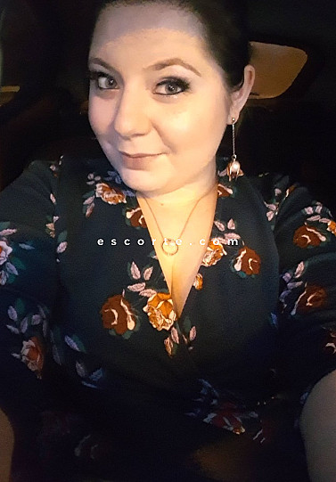 Virginie - Girl escort Caen