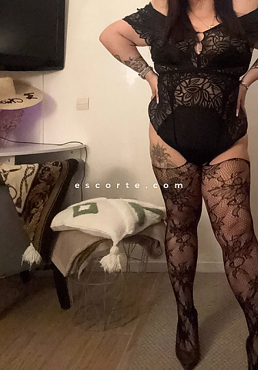 MelaniePulpeuse - Girl escort Cannes