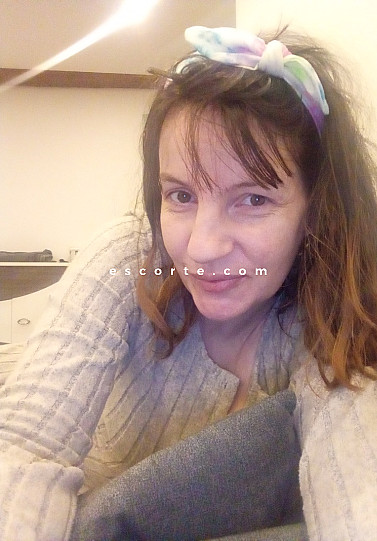 Discretemaicokine - Girl escort Béziers