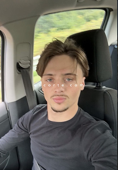 Nathan - Males escort Chalon-sur-Saône