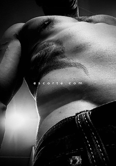 Cilian - Hommes escort Bordeaux