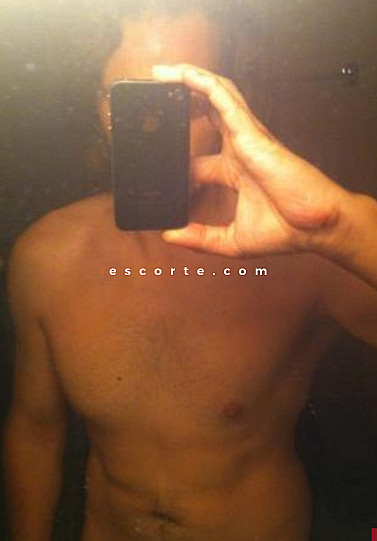 Whisper69 - Males escort Lyon