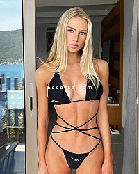 Aisha - Female escort Cannes